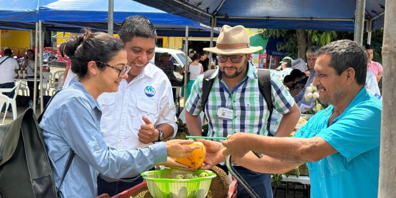Feria del Agricultor impulsa producciones de los CADER en Retalhuleu