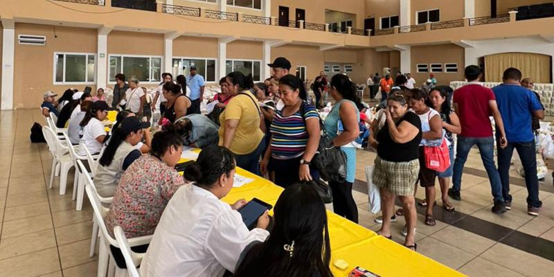 Más de dos mil familias reciben alimentos en Río Hondo