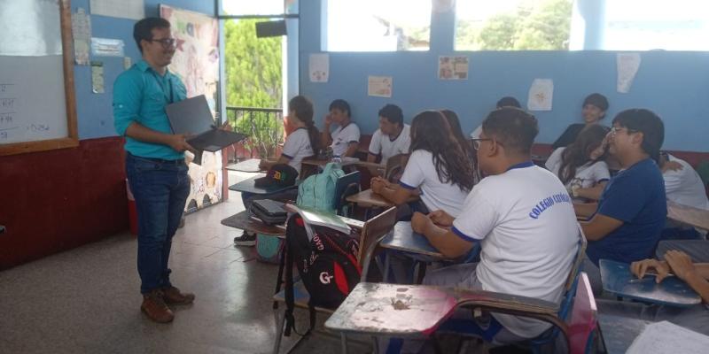 Indumentaria maya