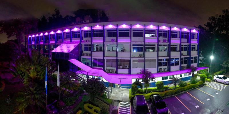 MAGA se Ilumina de rosa sumándose a la prevención del cáncer de mama