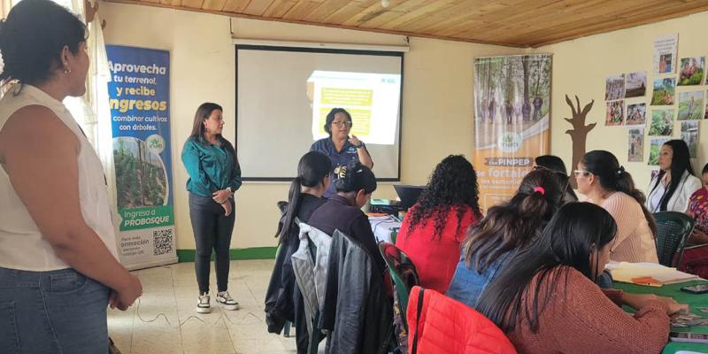 Mujeres rurales de Quiché participan en el desarrollo agropecuario