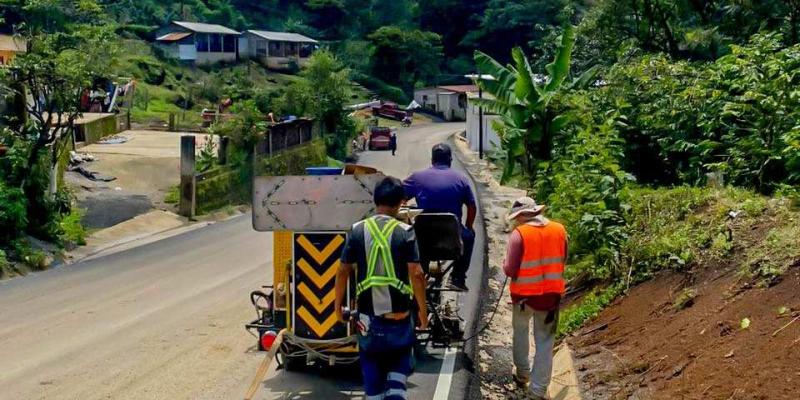 Más de 60 mil habitantes se benefician con mejora de camino rural en Huehuetenango