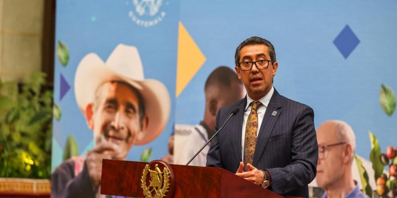 Avanza la ejecución presupuestaria y se fortalece la devolución fiscal