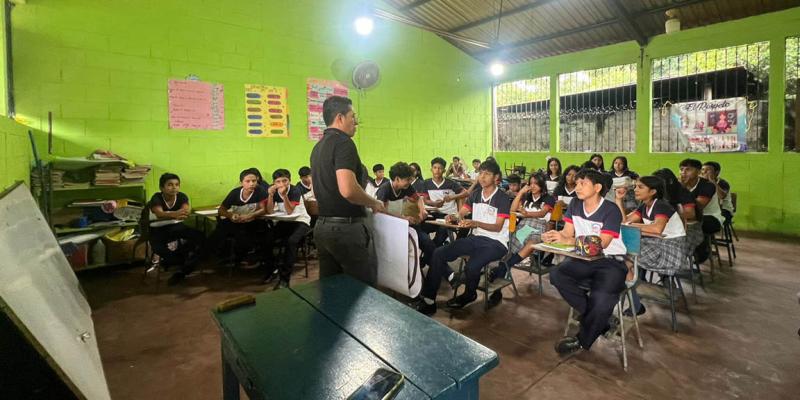 Promueven hábitos saludables y alimentación nutritiva en comunidades de Retalhuleu