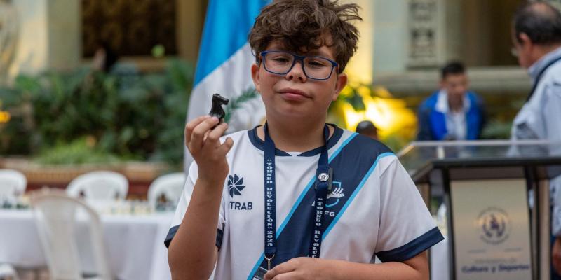 Ricardo Ordóñez brilla en el ajedrez
