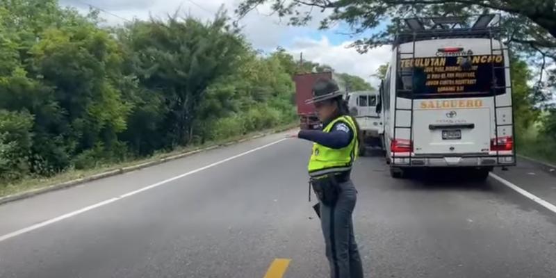 Provial brinda asistencia tras múltiple colisión en la ruta al Atlántico
