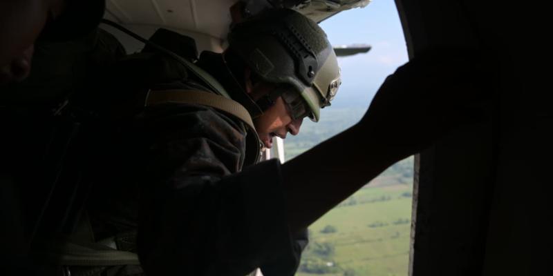 Ejército de Guatemala refuerza presencia en la línea divisoria Guatemala–México mediante operación aerotransportada y operaciones de seguridad.