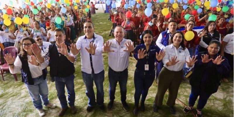 Actualmente, gracias a la implementación del Registro Social de Hogares (RSH) en el municipio, el beneficio alcanza a 2,777 familias, lo que representa tres veces más la cobertura y garantiza que más hogares tengan acceso a educación y salud.