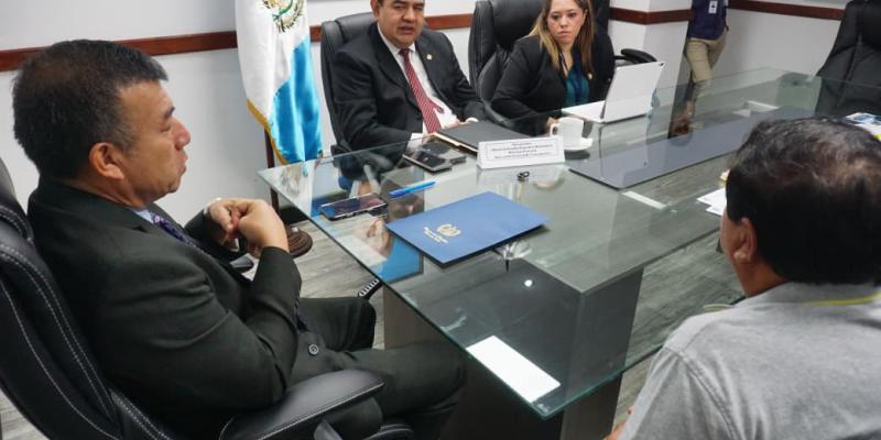 DGT orienta a transportistas de Villa Canales y Villa Nueva sobre procesos para resolver sanciones
