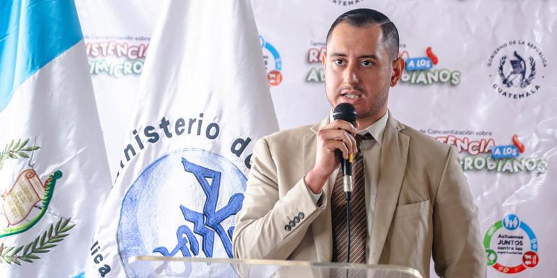 Reafirman compromiso para combatir la resistencia a los antimicrobianos