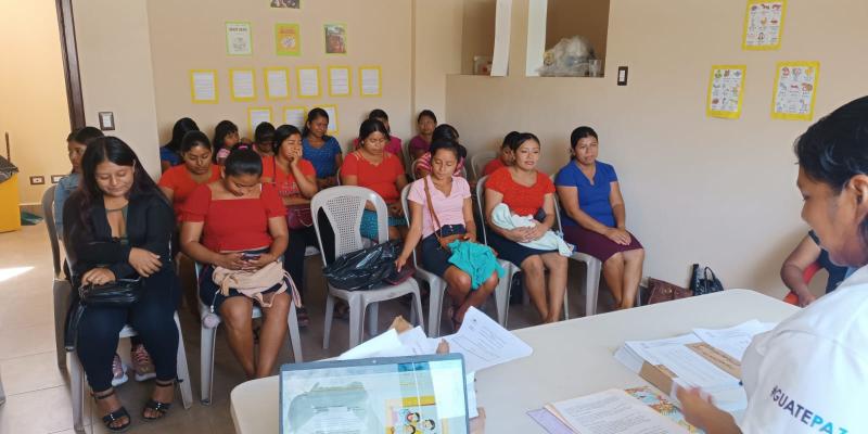 Mujeres Ch’orti’ fortalecen su identidad en clase magistral sobre derechos indígenas
