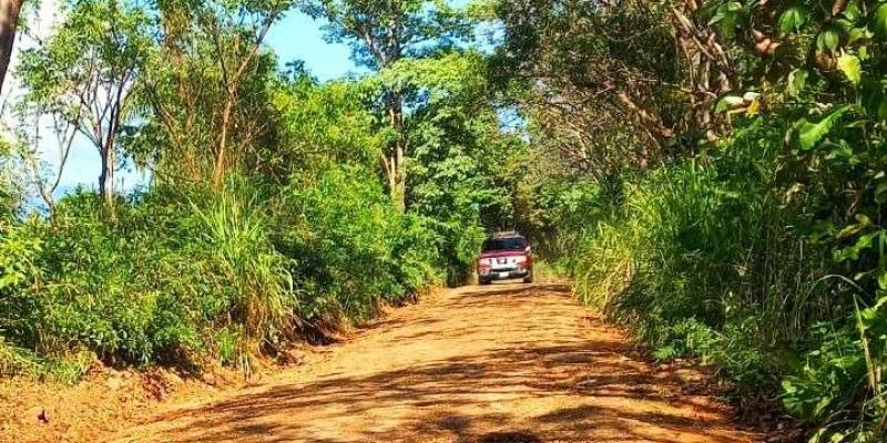 CIV mejora camino rural en Taxisco para fortalecer la movilidad y el desarrollo local