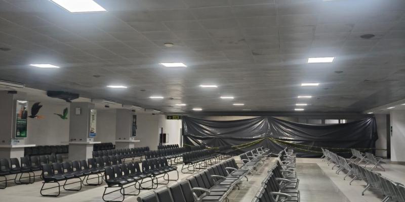 Los trabajos ya fueron finalizados en la sala de abordaje, así como en las áreas de Migración e Información de INGUAT, mejorando la iluminación y garantizando espacios más cómodos y seguros para los pasajeros.