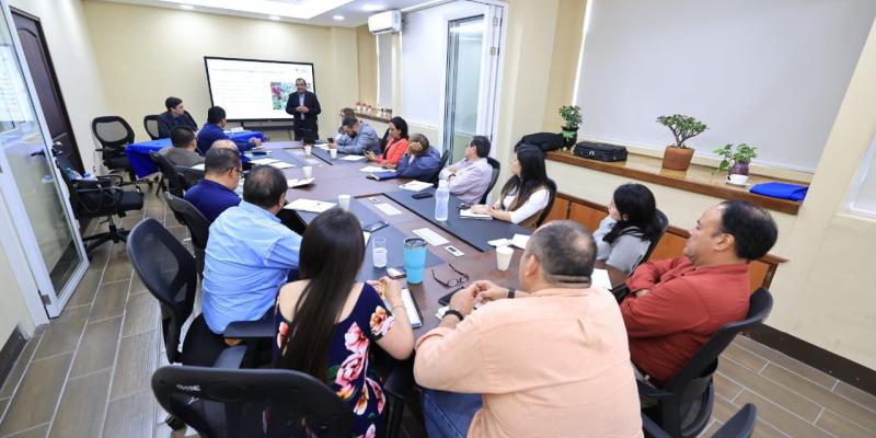 Fortalecen capacidades institucionales para la atención con pertinencia cultural