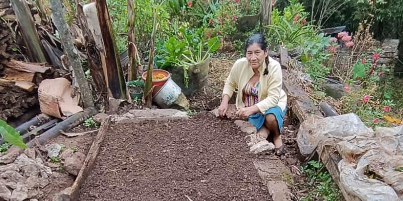 Fortalecen conocimientos en producción hortícola familiar en Quezaltepeque
