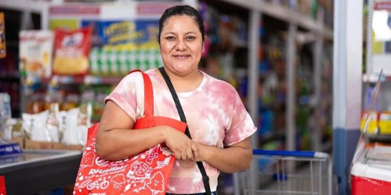 El Programa Bolsa Social que el Gobierno de Guatemala impulsa desde el Ministerio de Desarrollo Social (MIDES), ha fortalecido su presencia, este 2025, en el departamento de Guatemala, aumentando en 100% el número de beneficiarios