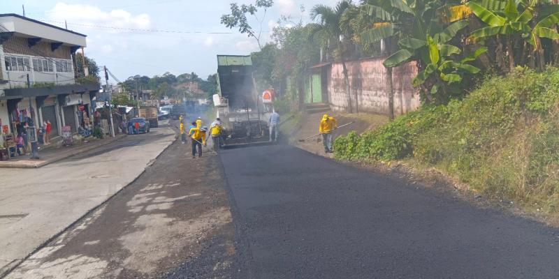 Arranca recuperación vial en el límite Santa Rosa–Jalapa con trabajos de recapeo