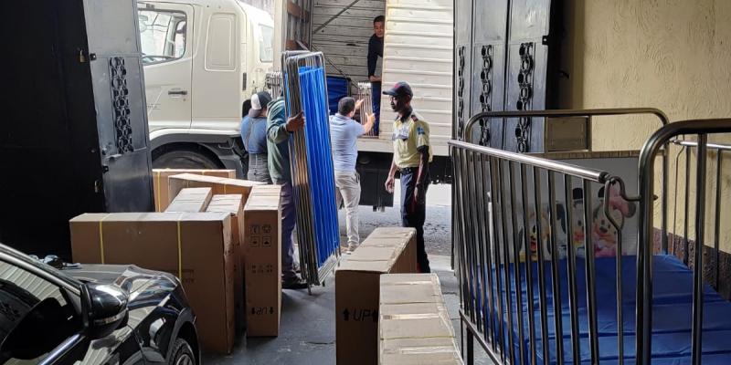 Más comodidad y mejor atención: hospitales públicos reciben nuevo mobiliario para pacientes