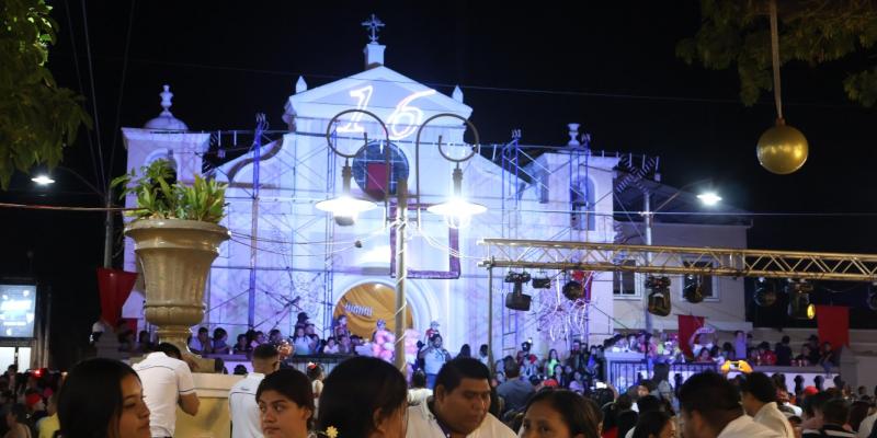 Transmisión Especial Chapinlandia: XVI Aniversario de la Consagración de Jesús del Calvario