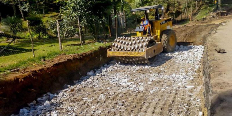 Avanza proyecto vial en la CA-14 y mejora la movilidad y seguridad de miles de familias en Alta Verapaz