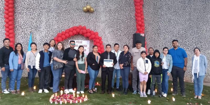 Parque de la Paz Erick Barrondo de Cobán celebró el Día del Cariño con emotivo concierto de piano. 