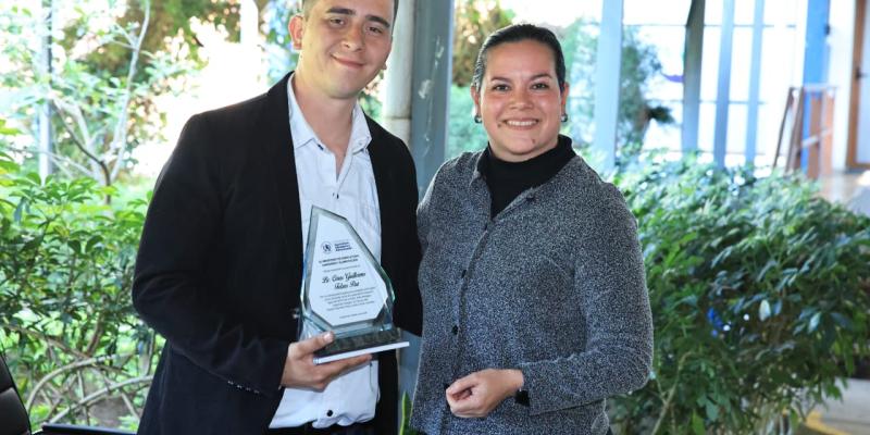 Reconocemos labor de César Fetzer docente de la EFA de Cobán destacado a nivel mundial