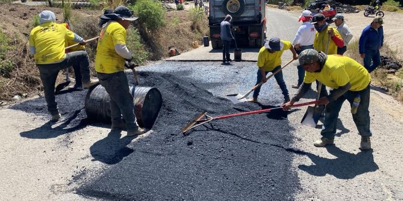 Vecinos de Sololá ven mejoras en el camino hacia San José Chacayá