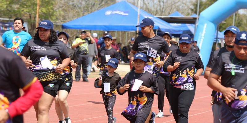 Carrera por el Día Internacional del Asperger/TEA reúne a decenas de guatemaltecos en el Parque Erick Barrondo para promover la inclusión. 