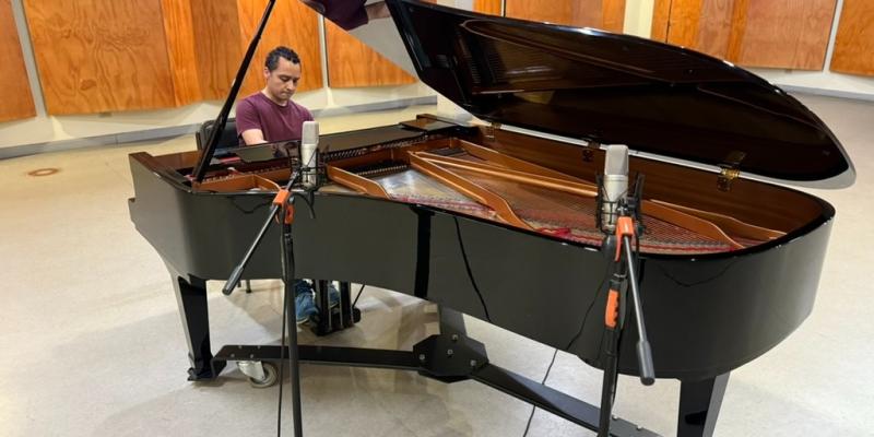 Jr. Medina, pianista del MCD