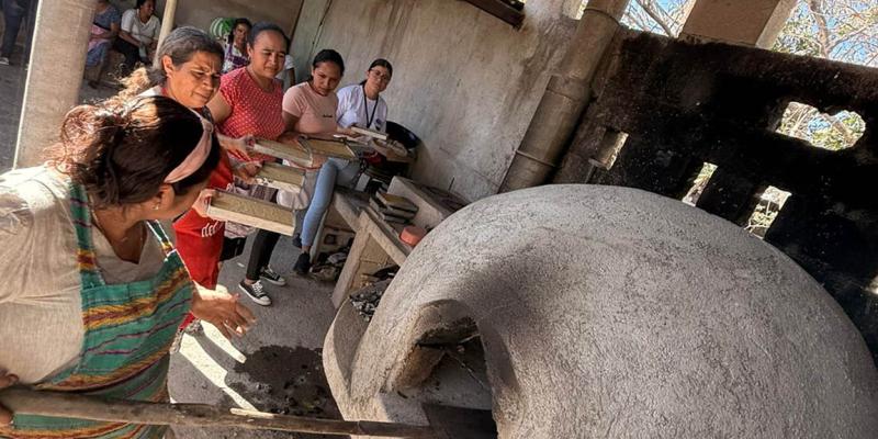 Impulsan el emprendimiento con talleres de panadería artesanal