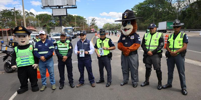 "En Ruta Cuidamos de Ti": un esfuerzo conjunto para la seguridad vial en Semana Santa