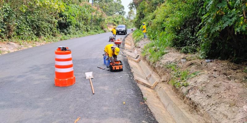 Construcción de cunetas en Suchitepéquez busca prevenir inundaciones