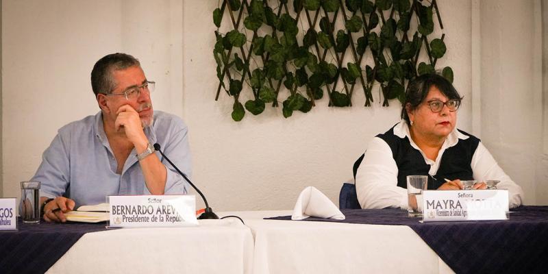 Acuerdan dragado permanente y estudio ambiental para fortalecer pesca artesanal en Champerico