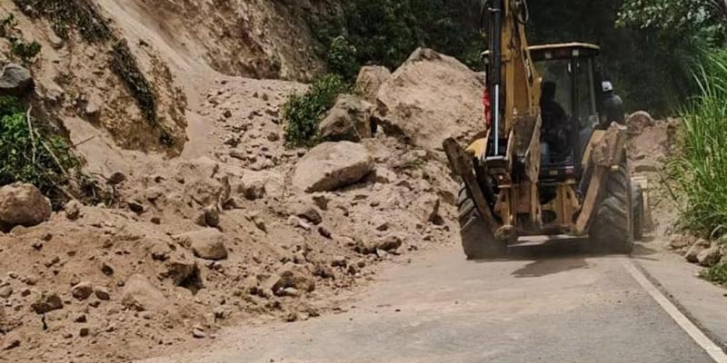 CIV atiende 127 emergencias viales ocasionadas por la temporada de lluvias en 16 departamentos del país
