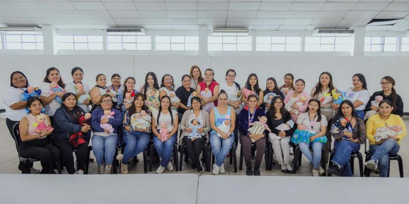 Participantes del Diplomado de Niñeras fortalecen conocimientos sobre estimulación infantil  