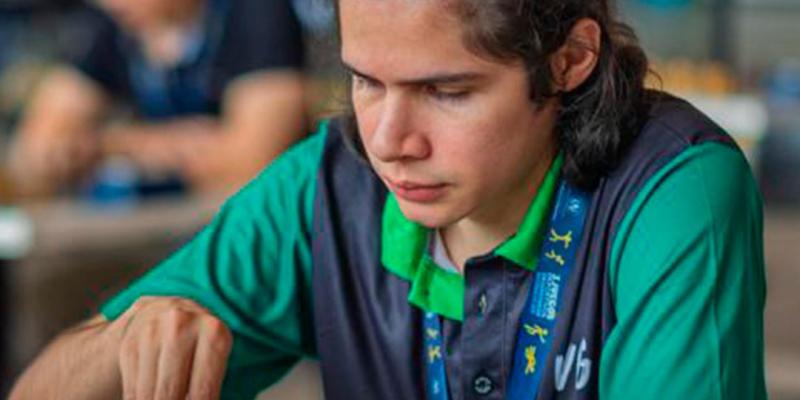¡El ajedrez universitario mueve sus primeras pieza
