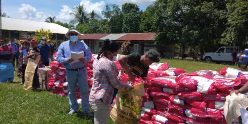 Entregamos raciones de alimentos totalmente gratuita